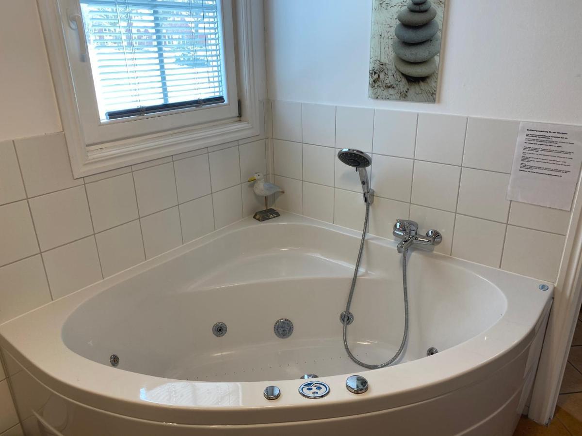 Ferienhaus Mit Wasserterrasse - Mit Sauna Und Kamin - Inklusive Nebenkosten Wendisch Rietz Exteriör bild